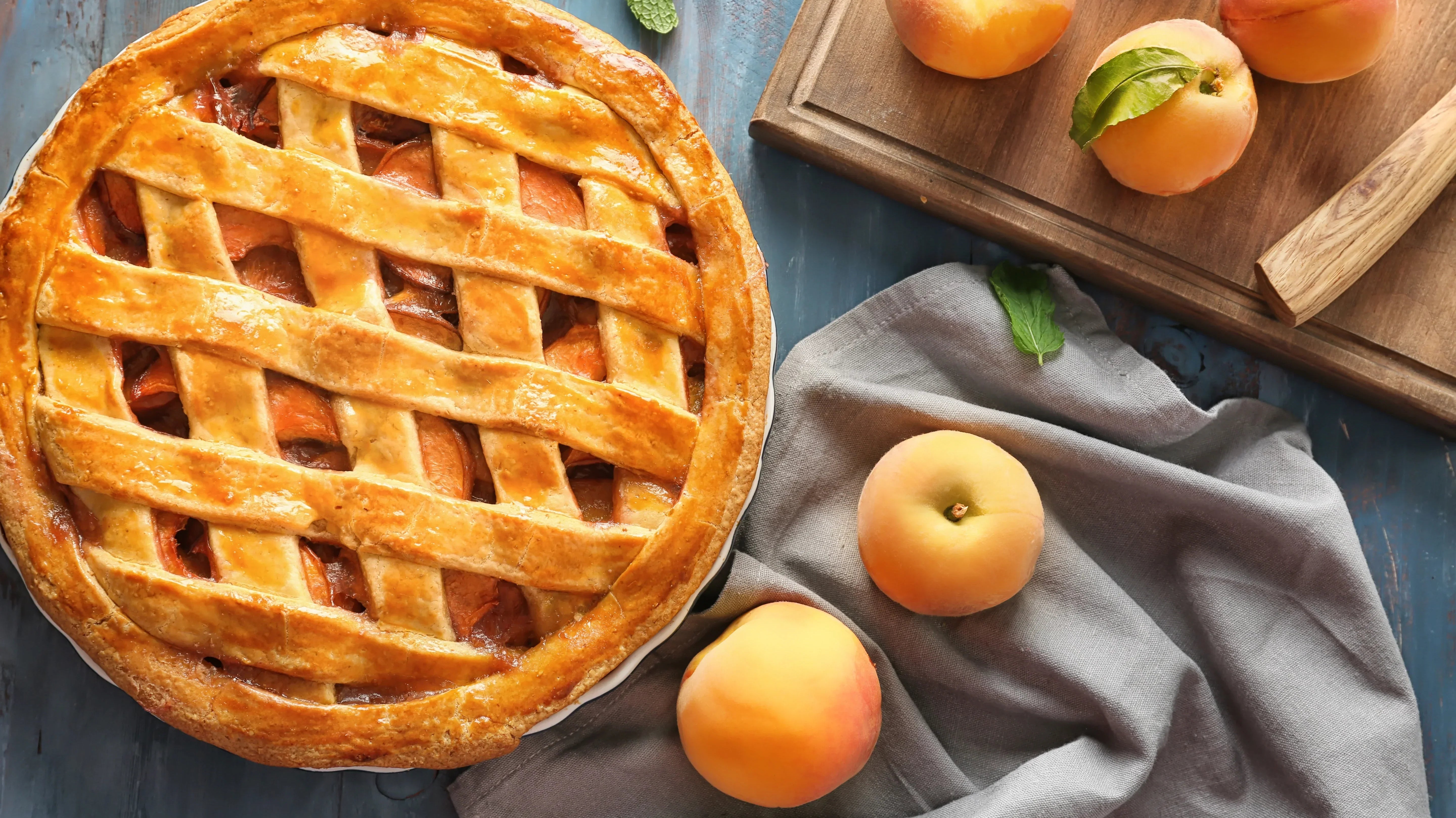 Sunshine Peach Pie: A Slice of Summer in Every Bite