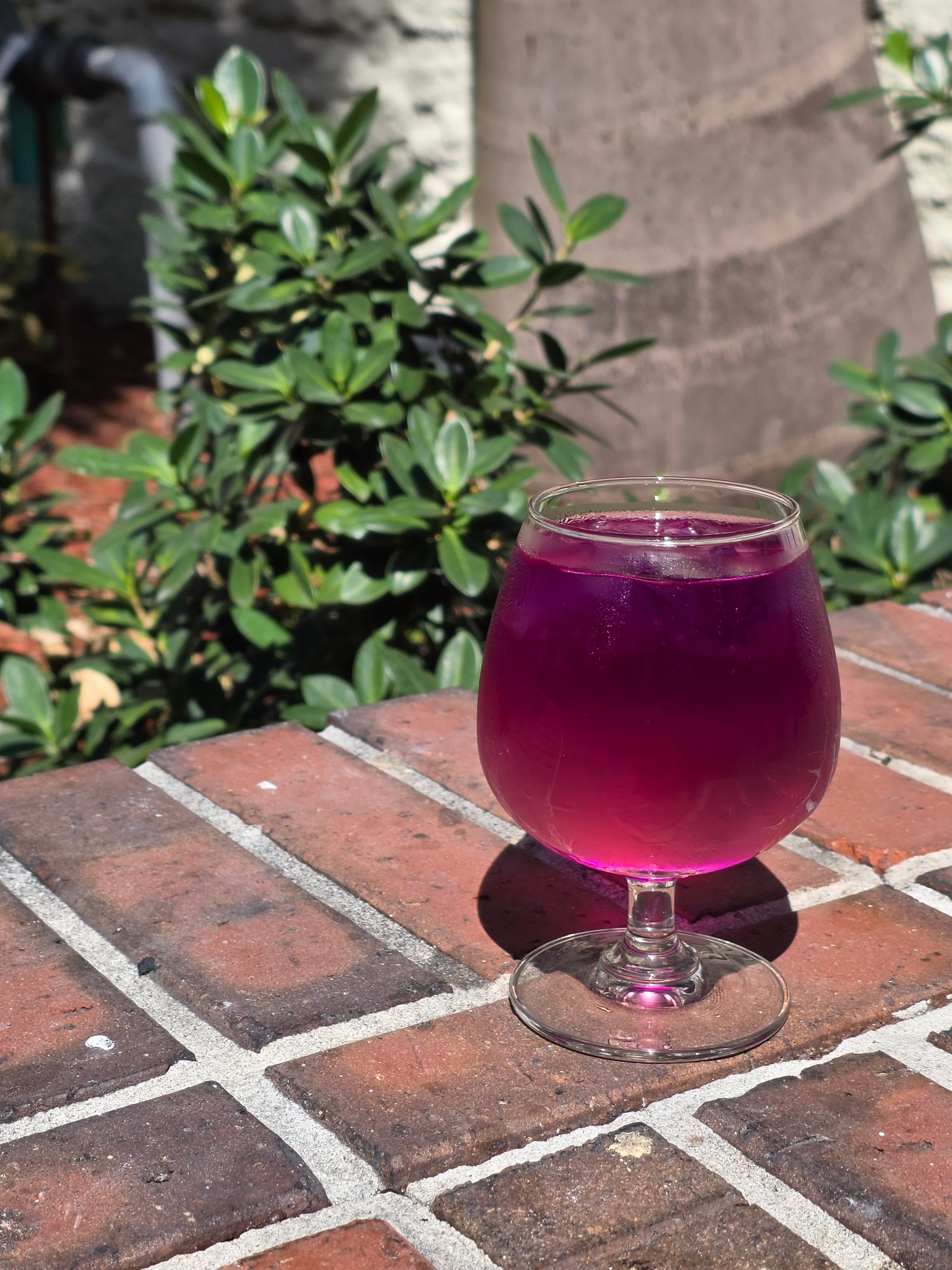 Botanical Berry Lemonade: A Color-Changing CBD Sip for Spring